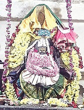  ಕಿಕ್ಕೇರಮ್ಮನವರ ಮೂಲವಿಗ್ರಹ.