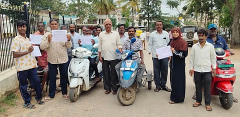ಮಾಗಡಿ ತಾಲೂಕಿನ ತಿಪ್ಪಸಂದ್ರ ಹೋಬಳಿ ಮಟ್ಟದ ಪ್ರೌಢಶಾಲೆ ಹಾಗೂ ಹಿರಿಯ ಪ್ರಾಥಮಿಕ ಶಾಲೆಗಳ ಕ್ರೀಡಾಕೂಟವನ್ನು ಬ್ಲಾಕ್ ಕಾಂಗ್ರೆಸ್ ಅಧ್ಯಕ್ಷ ಟಿ.ಜಿ.ವೆಂಕಟೇಶ್  ಉದ್ಘಾಟಿಸಿದರು.ಕಸಾಪ ತಾಲೂಕು ಅಧ್ಯಕ್ಷ ತಿ.ನಾ.ಪದ್ಮನಾಭ,  ಕಾಂಗ್ರೆಸ್ ಮುಖಂಡ  ಬಿ.ಎಸ್. ಕುಮಾರ್, ತಾಲೂಕು ದೈಹಿಕ ಶಿಕ್ಷಣಾಧಿಕಾರಿ ಶ್ರೀದೇವಿ, ಶಾಲಾ ಅಭಿವೃದ್ಧಿ ಸಮಿತಿ ಉಪಾಧ್ಯಕ್ಷ ದೇವರಾಜು, ಪ್ರಾಂಶುಪಾಲ ನರಸಿಂಹಮೂರ್ತಿ ಇದ್ದರು.