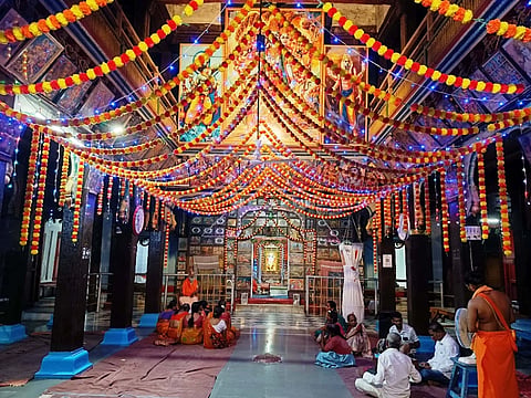 ವೆಂಕಟೇಶ್ವರ ದೇವಸ್ಥಾನದ ಒಳನೋಟ