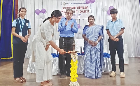  ಗಂಗೊಳ್ಳಿ ಸರಸ್ವತಿ ವಿದ್ಯಾಲಯ ಪದವಿಪೂರ್ವ ಕಾಲೇಜಿನಲ್ಲಿ ಸೈನ್ಸ್ ಕ್ಲಬ್ ಉದ್ಘಾಟನೆಗೊಂಡಿತು. ಪ್ರಮುಖರಾದ ಕವಿತಾ ಎಂ.ಸಿ., ಡಾ.ಕಾಶೀನಾಥ ಪಿ.ಪೈ, ಪವಿತ್ರಾ ಉಪಸ್ಥಿತರಿದ್ದರು.