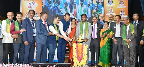 ಮಹಿಳೆಯರ ರಾಜ್ಯ ಮಟ್ಟದ ಸೀನಿಯರ್  ಖೋ ಖೋ ಪಂದ್ಯಾವಳಿಯಲ್ಲಿ ಪ್ರಥಮ ಸ್ಥಾನ ಗಳಿಸಿದ ಚಾಮರಾಜನಗರ ತಂಡ.
