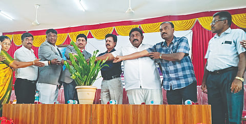 ಕಾನೂನಿನ ಜ್ಞಾನ ಹೊಂದಿ ಸಜ್ಜನರಾಗಿ law