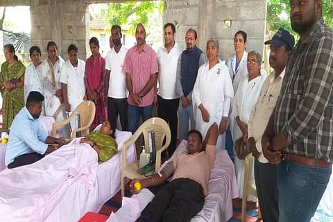 ಚಿಕ್ಕಮಗಳೂರು ತಾಲೂಕಿನ ಳಸಾಪುರ ಗ್ರಾಮದಲ್ಲಿ ಪ್ರಜಾಪಿತಾ ಬ್ರಹ್ಮಕುಮಾರೀಸ್, ಎನ್‌ಐಎಂಎ, ರೆಡ್‌ಕ್ರಾಸ್ ಸಂಸ್ಥೆ  ಸಹಯೋಗದಲ್ಲಿ ರಾಜಯೋಗಿನಿ ಡಾ.ದಾದಿ ಪ್ರಕಾಶ್‌ಮಣಿಜೀ ಅವರ ೧೯ನೇ ಪಾವನ ಪುಣ್ಯಸ್ಕೃತಿ ದಿನದ ಅಂಗವಾಗಿ ರಕ್ತದಾನ ಮಹಾಅಭಿಯಾನ ನಡೆಯಿತು.