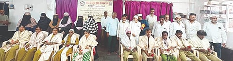 ಸಿಂಧನೂರಿನಲ್ಲಿ ಜಮಾತೆ ಇಸ್ಲಾಮಿ ಹಿಂದ್ ವತಿಯಿಂದ ಪೌರಕಾರ್ಮಿಕರನ್ನು ಸನ್ಮಾನಿಸಲಾಯಿತು. 
