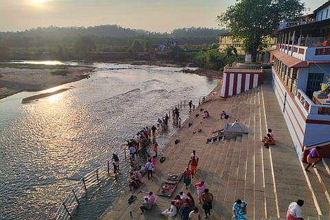 ಶೃಂಗೇರಿ ಸಮೀಪದ ಶ್ರೀಶಾರದಾ ಪೀಠದ ತುಂಗಾ ನದಿಗೆ 89 ಕೋಟಿ ರೂ. ವೆಚ್ಚದಲ್ಲಿ ಬ್ಯಾರೇಜ್ ನಿರ್ಮಾಣಕ್ಕೆ ಗುರುತಿಸಿರುವ ಸ್ಥಳ.