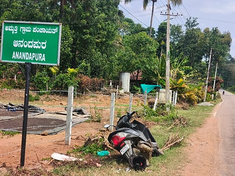 ಅಪಘಾತಗೆ ಒಳಗಾದ ಸ್ಕೂಟಿ ಡಿಕ್ಕಿ