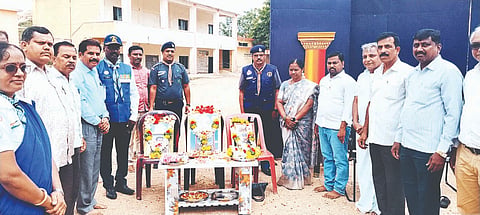 ಗುಡೇಕೋಟೆ ಕರ್ನಾಟಕ ಪಬ್ಲಿಕ್ ಸ್ಕೂಲ್‌ನಲ್ಲಿ ಕಾರ್ಗಿಲ್ ವಿಜಯ ದಿನ ಆಚರಿಸಲಾಯಿತು. 