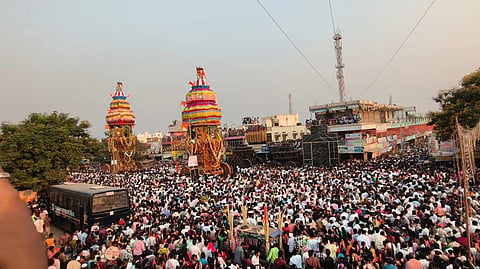 ಮರಿಯಮ್ಮನಹಳ್ಳಿಯ ಶ್ರೀ ಲಕ್ಷ್ಮಿನಾರಾಯಣಸ್ವಾಮಿ ಮತ್ತು ಶ್ರೀ ಆಂಜನೇಯಸ್ವಾಮಿ ಉಭಯದೇವರುಗಳ ಜೋಡಿ ರಥೋತ್ಸವವು ಸಂಭ್ರಮದಿAದ ಜರುಗಿತು.