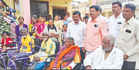 ಅಂಗವಿಕಲರು ಸಮಾಜದ ಮುಖ್ಯವಾಹಿನಿಗೆ ಬರಲಿ mainstream of society
