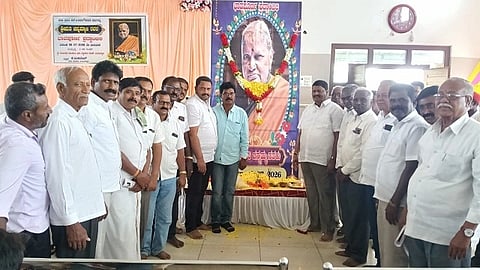 ಪಿರಿಯಾಪಟ್ಟಣದಲ್ಲಿ ಆಯೋಜಿಸಿದ್ದ ಶ್ರದ್ಧಾಂಜಲಿ ಸಭೆಯಲ್ಲಿ ಗಣ್ಯರು ದಿ.ಚನ್ನಮ್ಮ ಅವರ ಭಾವಚಿತ್ರಕ್ಕೆ ಪುಷ್ಪ ನಮನ ಸಲ್ಲಿಸಿದರು. ಕೆ.ಮಹದೇವ್, ಪಿ.ಎಂ.ಪ್ರಸನ್ನ, ಅಣ್ಣಯ್ಯ ಶೆಟ್ಟಿ, ಸುನೀತಾ ಮಂಜುನಾಥ್, ಎಚ್.ಡಿ.ರಾಜೇಂದ್ರ, ಅತ್ತರ್ ಮತ್ತಿನ್, ರಘುನಾಥ್, ಎಸ್.ರಾಮು ಇತರರಿದ್ದರು.
