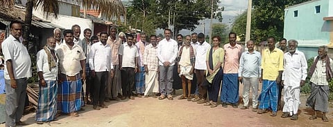 ಚಾಮರಾಜನಗರ ತಾಲೂಕಿನ  ತಾಲೂಕಿನ ಉಡಿಗಾಲ ಜಿಲ್ಲಾ ಪಂಚಾಯಿತಿ ವ್ಯಾಪ್ತಿಯ ಗ್ರಾಮಗಳಲ್ಲಿ ಜಿಲ್ಲಾ ಬಿಜೆಪಿ  ಪ್ರಧಾನ ಕಾರ್ಯದರ್ಶಿ  ಪಿ. ವೃಷಬೇಂದ್ರಪ್ಪ ಮತದಾರರ ವಿಶೇಷ ಪರಿಷ್ಕರಣಾ ಮಹಾ ಸಂಪರ್ಕ ಅಭಿಯಾನ ಕಾರ್ಯಕ್ರಮದಲ್ಲಿ ಪಾಲ್ಗೊಂಡರು. ಪದ್ಮಾ, ಕೊತ್ತಲವಾಡಿ ಮಾದಪ್ಪ, ಉತ್ತುವಳ್ಳಿ ಆನಂದ್ ಇತರರು ಇದ್ದರು.