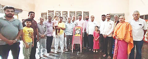 ತೂಗು ಸೇತುವೆಗಳ ನಿರ್ಮಾತೃ ಗಿರೀಶ್ ಭಾರದ್ವಾಜ್ ಅವರಿಗೆ ಕಣಿವೆ ಗ್ರಾಮದಲ್ಲಿ ಶ್ರದ್ಧಾಂಜಲಿ ಅರ್ಪಿಸಲಾಯಿತು. ಭಾರದ್ವಾಜ್ ಕೆ.ಆನಂದತೀರ್ಥ, ಕೆ.ಎನ್.ಸುರೇಶ್, ಕೆ.ಎಸ್. ಮಹದೇವ, ಮಂಜುನಾಥ ಸ್ವಾಮಿ, ಅನಂತರಾಮ, ಕೆ.ಆರ್.ಲೋಕೇಶ್ ಇತರರು ಇದ್ದರು.