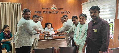 Haveri, Marola, Govt, School, Theft, DC, manavi, 
