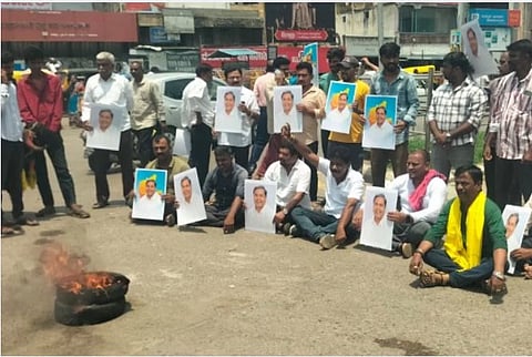 ಸಿದ್ದರಾಮಯ್ಯ ಪೂರ್ಣಾವಧಿ ಸಿಎಂ ಆಗಿ ಅಧಿಕಾರ ನಡೆಸಬೇಕು: ಶಿವಮೊಗ್ಗದಲ್ಲಿ ಕುರುಬ ಸಮುದಾಯ ಪ್ರತಿಭಟನೆ
