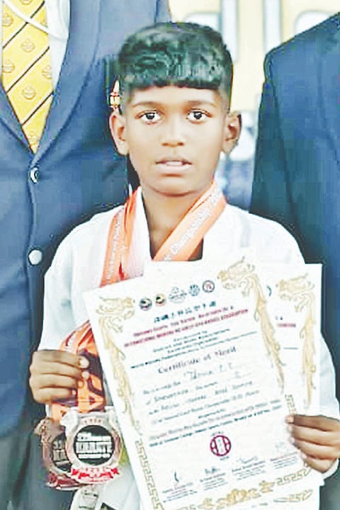 ಬಿ.ಎಸ್. ದೈವಿಕ್