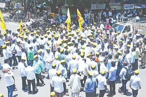 kurub community sparks protest in kalaburagi