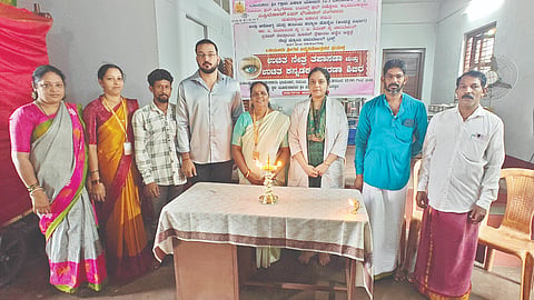 ಮೂರು ಕಾವೇರಿ ಮಹಾಮ್ಮಾಯಿ ದೇವಸ್ಥಾನದಲ್ಲಿ ನಡೆದ ನೇತ್ರ ಉಚಿತ ತಪಾಸಣೆ, ಉಚಿತ ಕನ್ನಡಕ ವಿತರಣಾ ಶಿಬಿರ ನಡೆಯಿತು. ಒಡಿಯೂರು ಕ್ಷೇತ್ರದ ಸಂಸ್ಕಾರೋತ್ಸವ ಸಮಿತಿ ಕಾರ್ಯಾಧ್ಯಕ್ಷ ಅಜಿತ್, ನಿಡ್ಡೋಡಿ ಕಲ್ಲಮುಂಡ್ಕೂರು ಲಯನ್ಸ್ ಕ್ಲಬ್ ಮಾಜಿ ಅಧ್ಯಕ್ಷ ಸಂದೀಪ್ ಶೆಟ್ಟಿ ಮೊದಲಾದವರಿದ್ದರು.  