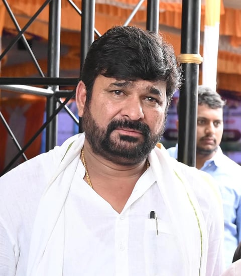 ವಿನಯ ಕುಲಕರ್ಣಿ