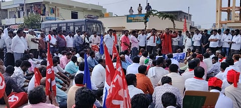 ಶಿವಪುರ ಗ್ರಾಮಸ್ಥರು ಪ್ರತಿಭಟನೆ Protest