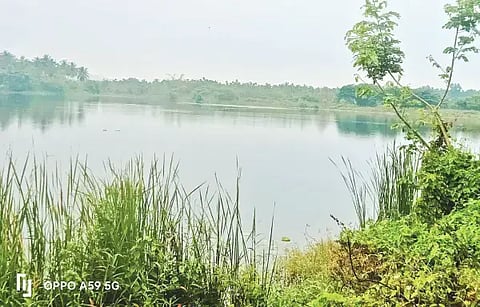 ತರೀಕೆರೆ ಪಟ್ಟಣಕ್ಕೆ ಕುಡಿಯುವ ನೀರು ಪೂರೈಸುವ ದುಗ್ಲಾಪುರ ಸಮೀಪದ ಮಾನಸಿಕೆರೆ.