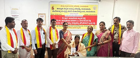 ರಾಯಚೂರಿನ ಎಂಎಂ ಪದವಿ ಕಾಲೇಜಿನಲ್ಲಿ ಜಿಲ್ಲಾ ಹಾಗೂ ತಾಲೂಕು ಕನ್ನಡ ಸಾಹಿತ್ಯ ಪರಿಷತ್ತಿನಿಂದ ಆಯೋಜನೆ ಮಾಡಲಾಗಿದ್ದ ದತ್ತಿ ಉಪನ್ಯಾಸ ಕಾರ್ಯಕ್ರಮದಲ್ಲಿ ಆಯುರ್ವೇದ ವೈದ್ಯಡಾ. ನಂದಾ ಅವರನ್ನು ಸನ್ಮಾನಿಸಲಾಯಿತು. ಪ್ರಾಧ್ಯಾಪಕ ಡಾ. ಶರಣಪ್ಪ ಚಲವಾದಿ, ಕಾಲೇಜಿನ ಪ್ರಾಚಾರ್ಯ ಶರಣಬಸವ ಆಶಾಪೂರು, ತಾಲೂಕು ಕಸಾಪ ಅಧ್ಯಕ್ಷ  ಡಾ.ಬಿ.ವಿಜಯ ರಾಜೇಂದ್ರ, ಪ್ರಮುಖರಾದ ಪ್ರತಿಭಾ ಗೋನಾಳ, ರಾಮಣ್ಣ ಬೋಯರ್, ಡಾ. ಸರ್ವಮಂಗಳ ಸಕ್ರಿ, ವೀರೇಶ್ ಇದ್ದರು.