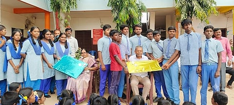 Farewell to a teacher couple who served at the same school