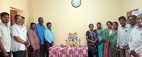 akka ಲಕ್ಷ್ಮೇಶ್ವರದ ಪುರಸಭೆಯಲ್ಲಿ ಅಕ್ಕಮಹಾದೇವಿ ಜಯಂತಿ ಆಚರಿಸಲಾಯಿತು. 