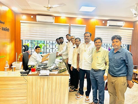 Haveri, Govt, Emplayees, Association, Schools, LPG, 
