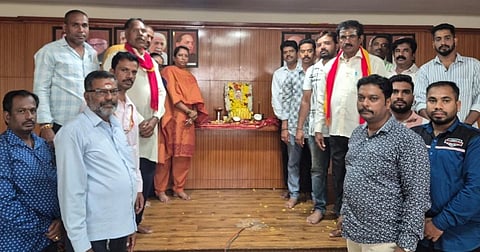ಕನಕಪುರ ರಾಷ್ಟ್ರೀಯ ಹಬ್ಬಗಳ ಆಚರಣಾ ಸಮಿತಿಯಿಂದ ಹಡಪದ ಅಪ್ಪಣ್ಣ ಜಯಂತಿ ಕಾರ್ಯಕ್ರಮ ನಡೆಯಿತು. ಜಯಶ್ರೀ, ಎಸ್.ಶಿವಲಿಂಗಯ್ಯ, ಶಿವರಾಮು, ಪ್ರೇಮ್‌ಕುಮಾರ್, ಚಿನ್ನಗಿರಿ ಇದ್ದರು.