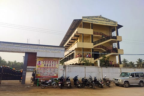 ಕೊಪ್ಪಳ ತಾಲೂಕಿನ ಭಾಗ್ಯನಗರದಲ್ಲಿನ ಬಿ.ಕಲ್ಲೇಶ ಒಡೆತನದ ನವಚೇತನ ಪಿಯು ಕಾಲೇಜು.