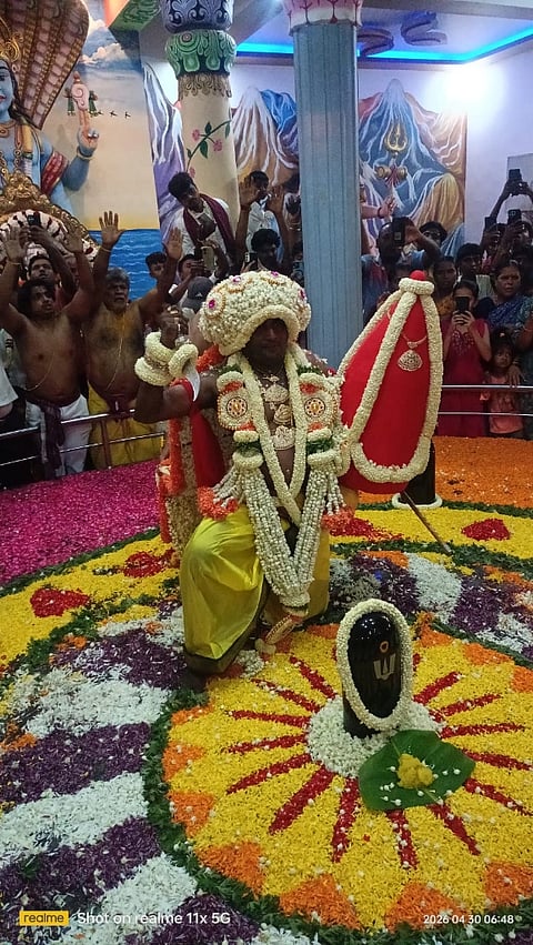 ದೊಡ್ಡಬಳ್ಳಾಪುರದ ಶ್ರೀ ಆದಿಶಕ್ತ್ಯಾತ್ಮಕ ದ್ರೌಪದಾಂಬ ದೇವಿ ಕರಗ ಮಹೋತ್ಸವ ಪ್ರಯುಕ್ತ ಹಮ್ಮಿಕೊಂಡಿದ್ದ ಹಸಿ ಕರಗ ಉತ್ಸವ ಸಂಭ್ರಮದಿಂದ ನೆರವೇರಿತು.