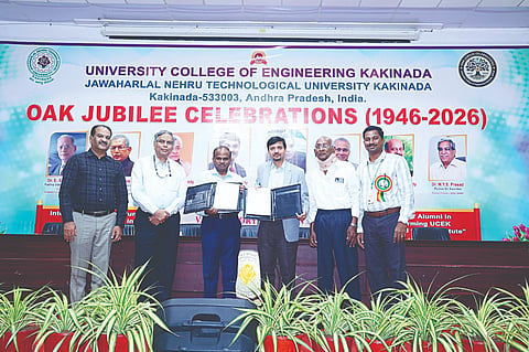 ಜೆಎನ್‌ಟಿಯು ಹಾಗೂ ಸಿಎಫ್‌ಟಿಆರ್‌ಐ ಪರಸ್ಪರ ಒಪ್ಪಂದಕ್ಕೆ (ಎಂಒಯು) ಸಹಿ ಹಾಕಲಾಯಿತು. ಪ್ರೊ.ಸಿ.ಎಸ್.ಆರ್.ಕೆ.ಪ್ರಸಾದ್, ಪ್ರೊ.ಕೆ.ಪದ್ಮರಾಜು, ಡಾ.ಗಿರಿಧರ್, ಡಾ.ಪಿ.ರಾಮಕೃಷ್ಣ ಇದ್ದರು.