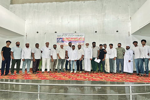 ಬಾಳೆಹೊನ್ನೂರಿನ ಮಸೀದಿಕೆರೆ ಆಲ್ ಬದ್ರಿಯಾ ಶಾದಿ ಮಹಲ್‌ನಲ್ಲಿ ಎಸ್‌ಐಆರ್ ಜಾಗೃತಿ ಶಿಬಿರ ನಡೆಯಿತು.