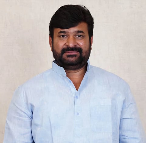 ವಿನಯ್ ಕುಲಕರ್ಣಿ