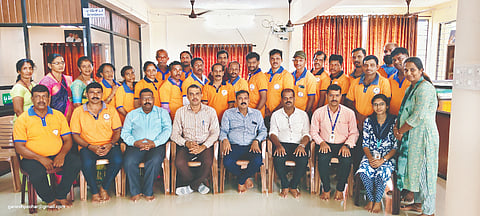  ಶೌರ್ಯ ವಿಪತ್ತು ತಂಡದ ಕೋರ್ ಕಮಿಟಿ ಸಭೆ ಶುಕ್ರವಾರ ನಡೆಯಿತು. ಶೌರ್ಯ ಮಾಸ್ಟರ್ ಮಂಜುನಾಥ್, ಕ್ಯಾಪ್ಟನ್ ಪುರುಷೋತ್ತಮ್, ಎಲ್ಲ ವಲಯಗಳ ಮೇಲ್ವಿಚಾರಕರು, ಟಕ ಸಂಯೋಜಕರು, ಘಟಕ ಪ್ರತಿನಿಧಿಗಳು ಉಪಸ್ಥಿತರಿದ್ದರು.  