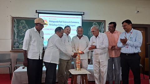 ರಾಯಬಾಗ ಪಟ್ಟಣದ ಕೆಎಲ್‌ಇ ಸಂಸ್ಥೆಯ ಮಲಗೌಡ ಪಾಟೀಲ ಪದವಿಪೂರ್ವ ಕಾಲೇಜಿನ ಕ್ರೀಡಾ ಮತ್ತು ಸಾಂಸ್ಕೃತಿಕ ಚಟುವಟಿಕೆಗಳಿಗೆ ಎಚ್.ಕೆ.ಗುರವ ಚಾಲನೆ ನೀಡಿದರು. ಅಪ್ಪಾಸಾಹೇಬ ಕುಲಗುಡೆ, ಎಂ.ಎಂ.ನಿಶಾನದಾರ, ಡಿ.ಎಲ್.ಮಿರ್ಜೆ ಇತರರಿದ್ದರು.