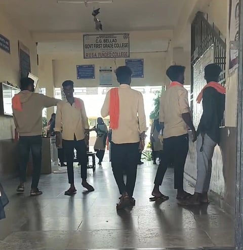 Hijab, Kesari Shalu, 