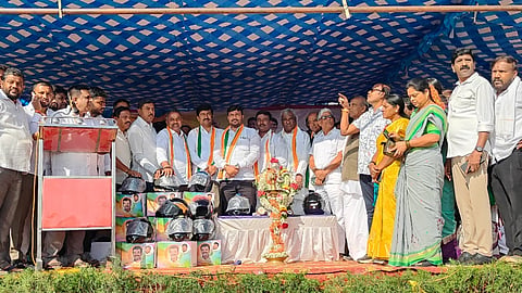 ಸಾರ್ವಜನಿಕರ ಸಮಸ್ಯೆಗಳಿಗೆ ಸ್ಪಂದನೆ public issues