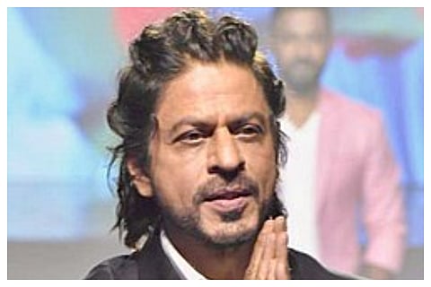 40 lucky fans meet Bollywood Badshah Shah Rukh Khan in Mumbai!