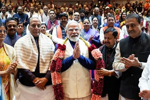 Narendra Modi | ಸಂಸದೀಯ ಪಕ್ಷದ ಸಭೆಯಲ್ಲಿ ಎನ್‌ಡಿಎ ಸಂಸದರು ಪ್ರಧಾನಿ ನರೇಂದ್ರ ಮೋದಿಯವರನ್ನು ಸನ್ಮಾನಿಸಿದರು