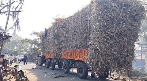 ಟ್ರಾಲಿಗೆ ಬೆಂಕಿ