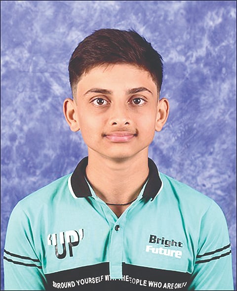 ನಿಪ್ಪಾಣಿಯ ವಿಎಸ್‌ಎಂ ಸ್ವತಂತ್ರ ಪದವಿಪೂರ್ವ ಮಹಾವಿದ್ಯಾಲಯದಲ್ಲಿ ಹಮ್ಮಿಕೊಂಡಿದ್ದ ಸಾಂಸ್ಕೃತಿಕ ಹಾಗೂ ಕ್ರೀಡಾ ಚಟುವಟಿಕೆ ಸಮಾರಂಭವನ್ನು ಚಂದ್ರಕಾಂತ ಕೋಠಿವಾಲೆ, ಪ್ರೊ.ಗಣೇಶ ಲೋಳಗೆ ಉದ್ಘಾಟಿಸಿದರು. ರಾವಸಾಹೇಬ ಪಾಟೀಲ, ಸಮೀರ ಬಾಗೇವಾಡಿ, ರೂಪೇಶ ಪಾಟೀಲ, ಅವಿನಾಶ ಪಾಟೀಲ ಇತರರಿದ್ದರು.