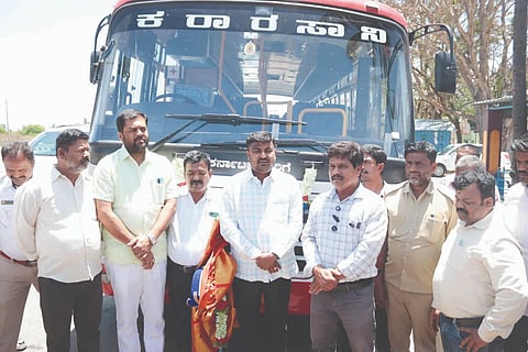 ಹಂತ ಹಂತವಾಗಿ ಎಲ್ಲ ಕಡೆಗೂ ಬಸ್​ ವ್ಯವಸ್ಥೆ Bus system