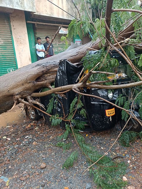 ಅಟೋರಿಕ್ಷಾ ಜಖಂ