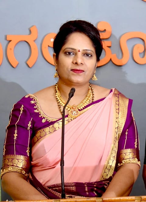 ವೀಣಾ ಕಾಶಪ್ಪನವರ
