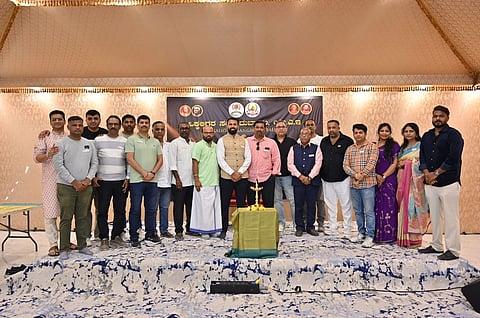 ಒಕ್ಕಲಿಗರ ಸಂಘ ದುಬೈ ವತಿಯಿಂದ ಅನಿವಾಸಿ ಗೌಡ ಸಮುದಾಯದವರಿಂದ ಇತ್ತೀಚೆಗೆ ಸ್ನೇಹ ಸಮ್ಮಿಲನ ಆಯೋಜಿಸಲಾಗಿತ್ತು.