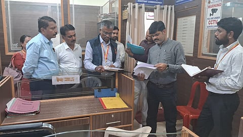 ಲೋಕಾಯುಕ್ತರಿಂದ ದಿಢೀರ್ ಭೇಟಿ, ದಾಖಲೆಗಳ ಪರಿಶೀಲನೆ