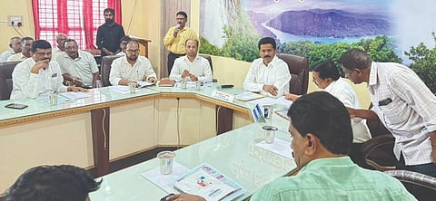 MLA Bhimanna Nayak spoke at the pre-meeting for the Kondli Marikamba Devi fair at the Papam Hall in Siddapur.