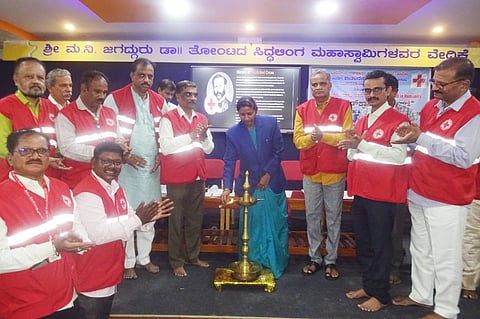 Haveri, Red Cross, Day, Sindhagi Ayurvedic, College,