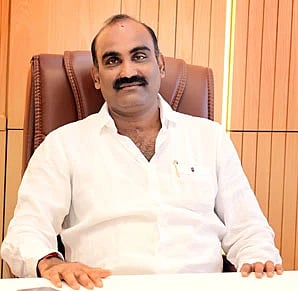 ಯಶಪಾಲ್ ಸುವರ್ಣ 